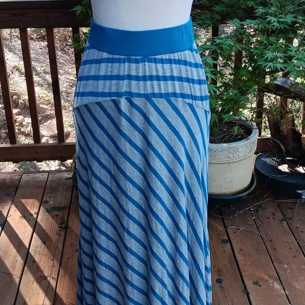 Jessica London Teal/Gray Striped Knit Skirt. Farmers Mkt. Beachy.